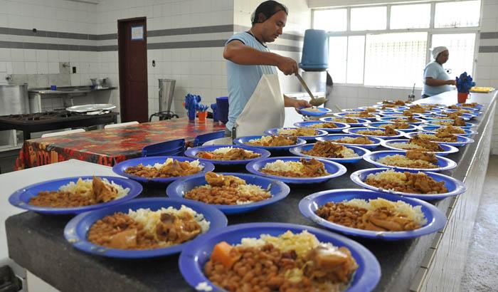 Secretária de Educação promove capacitação para merendeiras e higienizadoras  em Bento