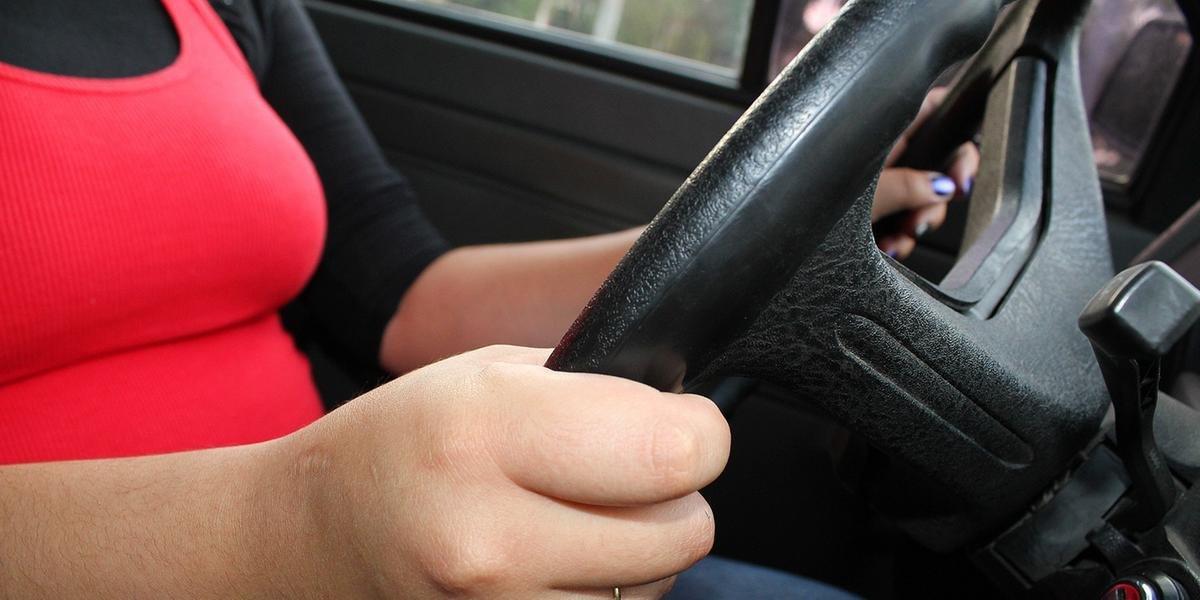 Câmara deve votar aumento da validade e de pontos da CNH