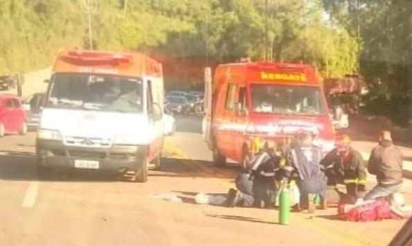 Saída de pista deixa duas mulheres feridas na BR-470 em Garibaldi