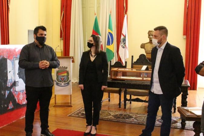 Exposição celebra os 80 anos da Biblioteca Pública Castro Alves em Bento