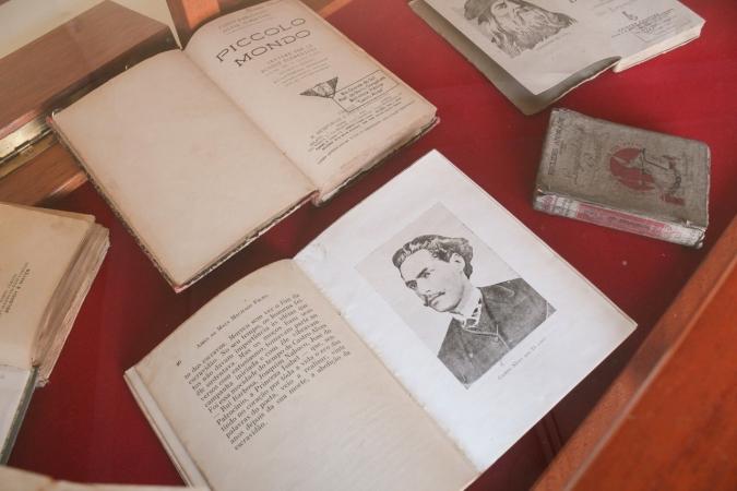 Feira do Livro conta com exposição sobre os 80 anos da Biblioteca Pública Castro Alves em Bento
