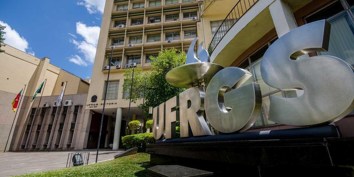 Ufrgs estende ensino remoto para aulas de graduação até maio de 2021