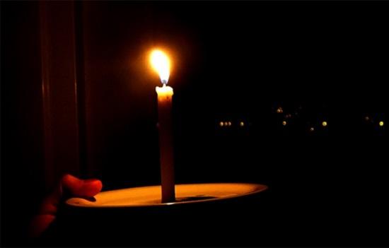 Cerca de 130 mil clientes seguem sem luz no RS após temporal