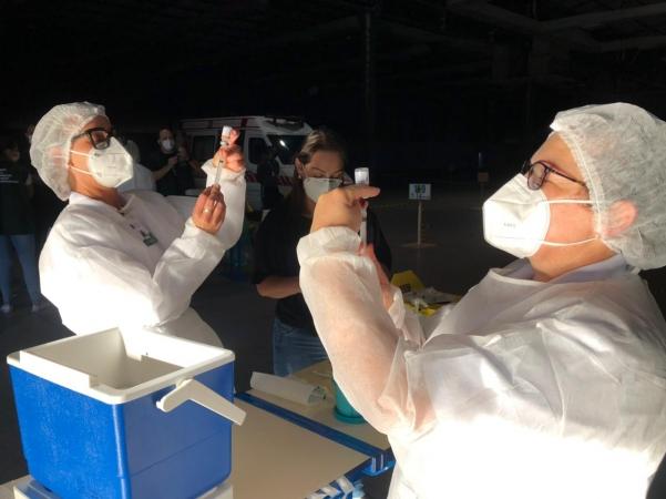 Bento recebe mais 2090 doses de vacina e amplia imunização dos idosos em Bento