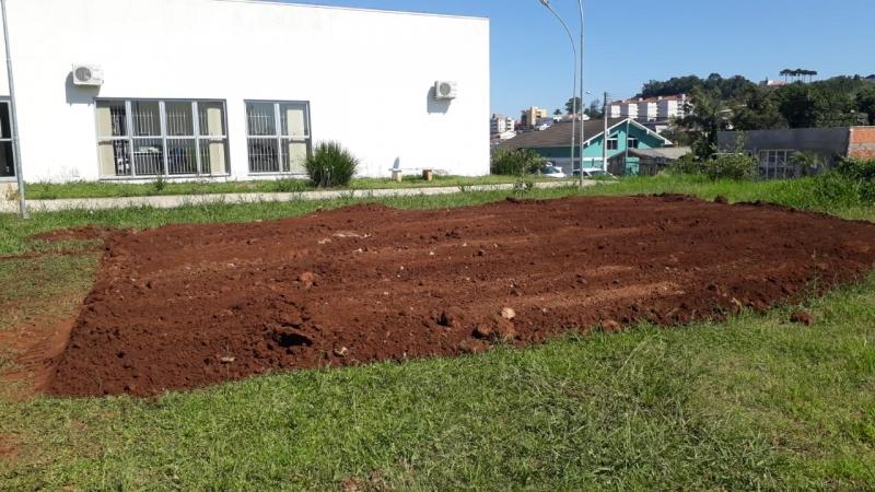 Praça CEU cria Horta Comunitária em Bento