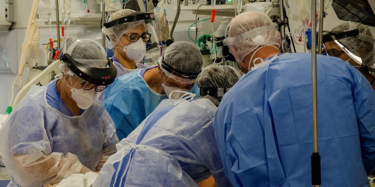 Sete em cada dez pacientes em UTIs do RS estão com Covid-19
