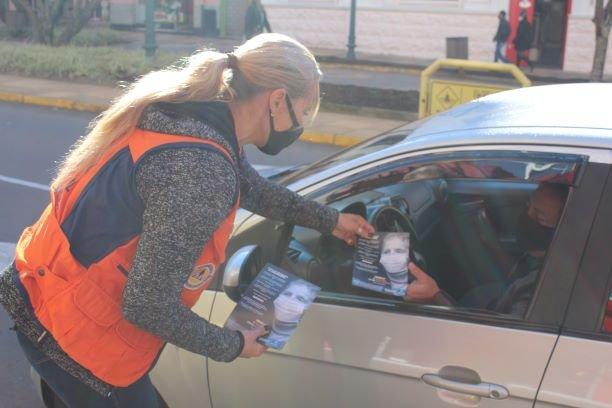 Defesa Civil realiza mais uma ação de combate ao Coronavírus no centro de Bento