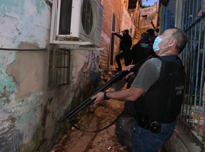 Operação da Polícia Civil mira quadrilha que atacava bancos e lotéricas no Rio Grande do Sul