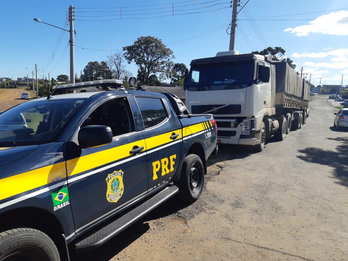 Polícia Rodoviária Federal prende motorista de caminhão dirigindo embriagado em Vacaria