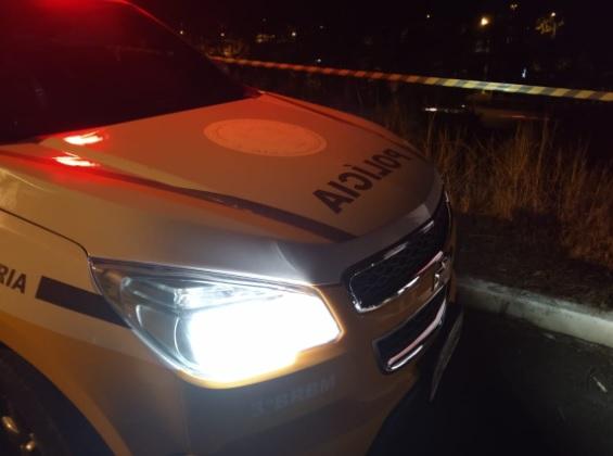 Homem é encontrado morto às margens da RSC-453, em Garibaldi
