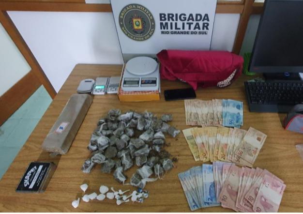 Homem é preso com cocaína e maconha no Vila Nova, em Bento