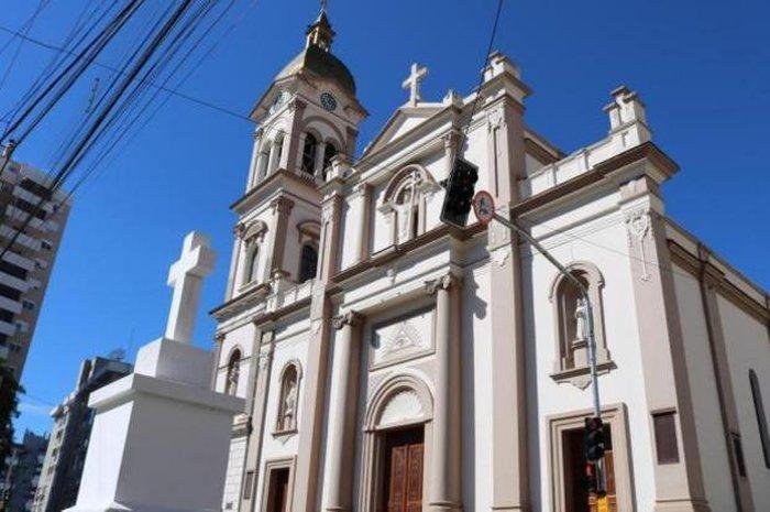 Ingressos para o almoço do Dia Festivo de Santo Antônio no formato drive thru estão à disposição