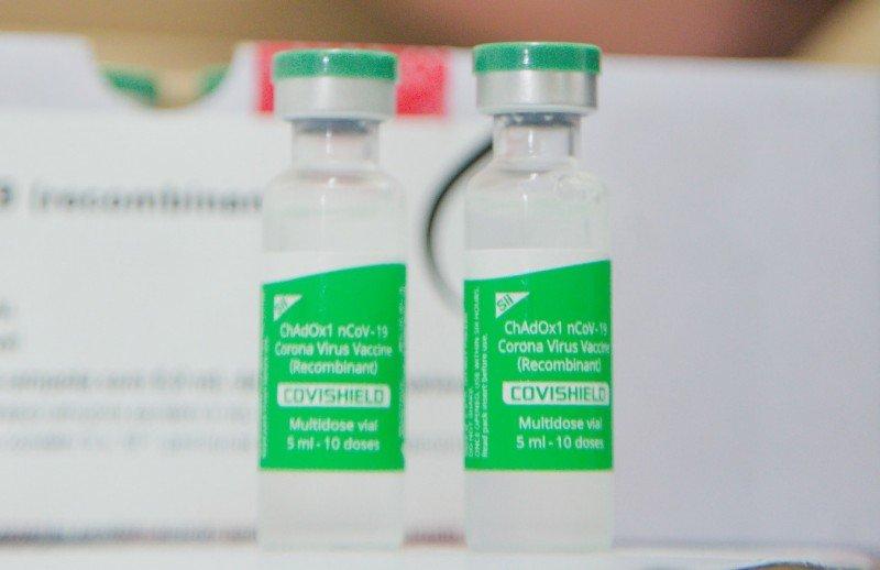 Governo gaúcho distribui 308 mil doses da AstraZeneca para antecipar segunda aplicação