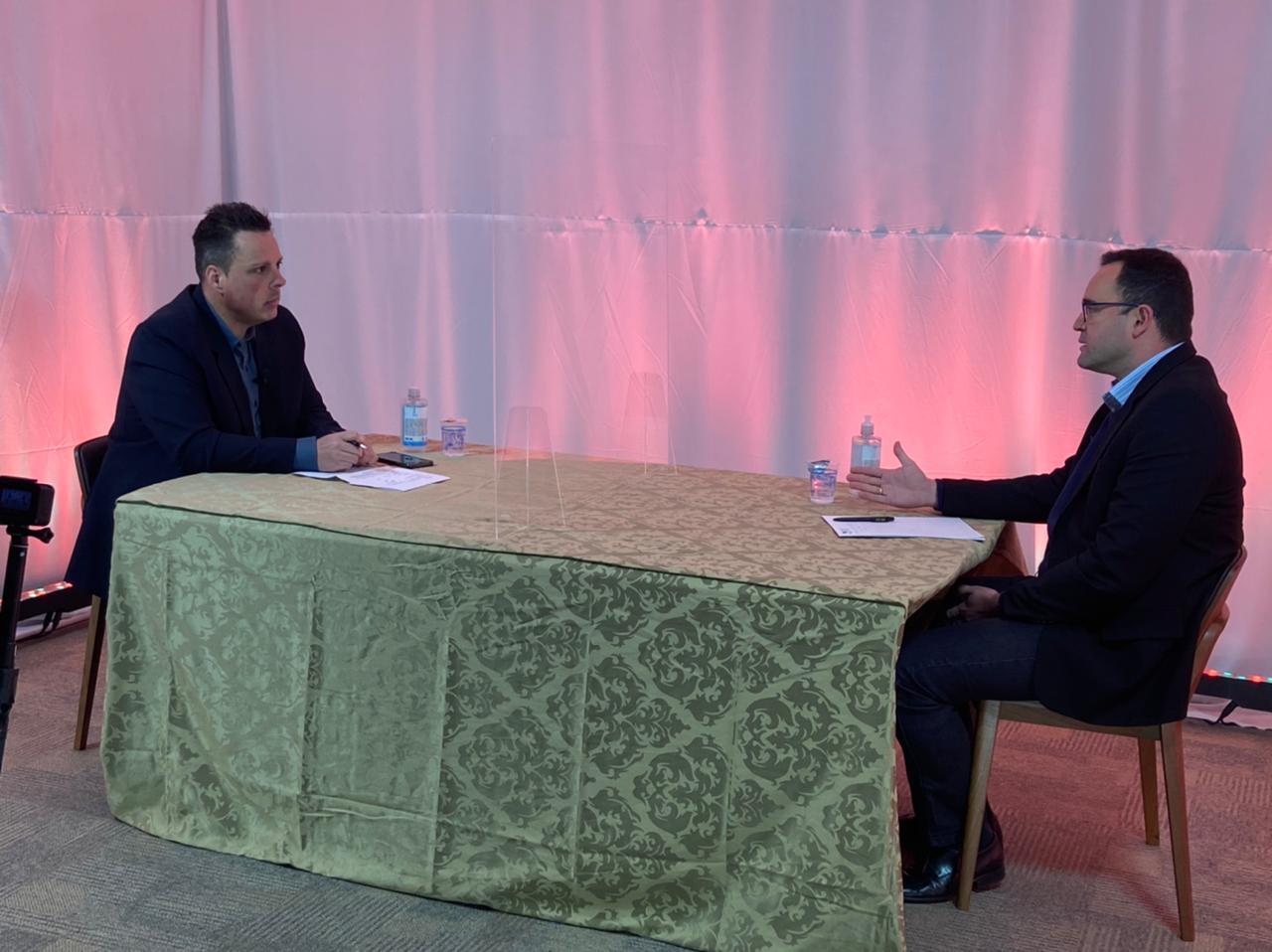 Jornalista lança programa de TV para Bento e região