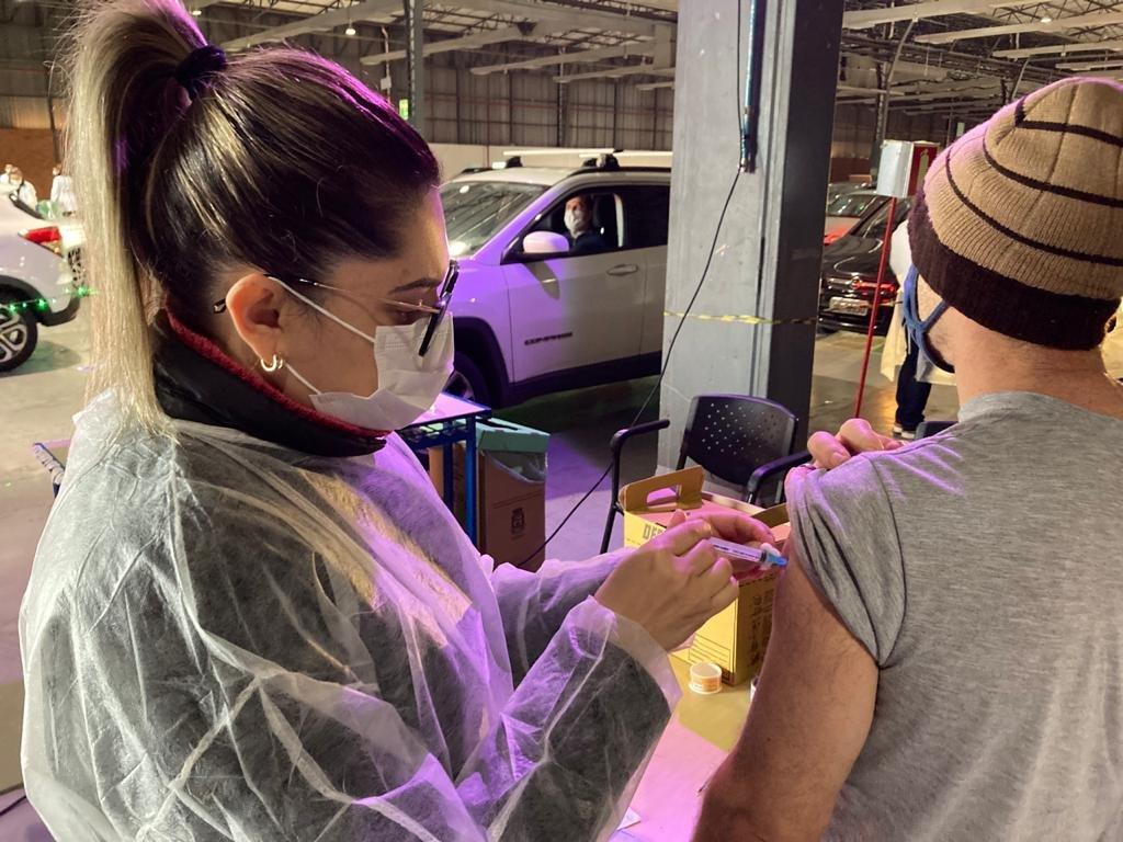 Vacinação avança para 40 anos a partir desta quarta, em Bento