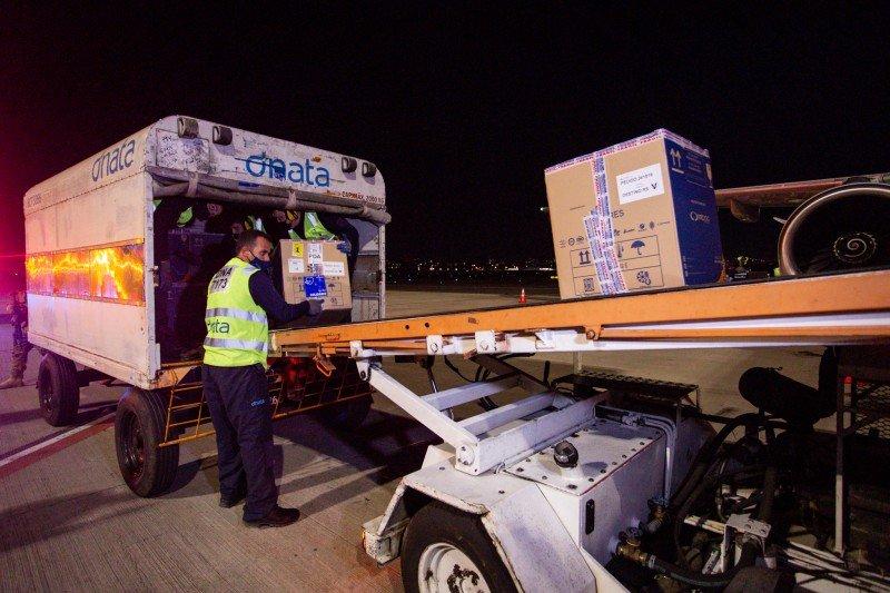 Municípios gaúchos recebem mais 325 mil doses de vacinas contra o coronavírus nesta segunda