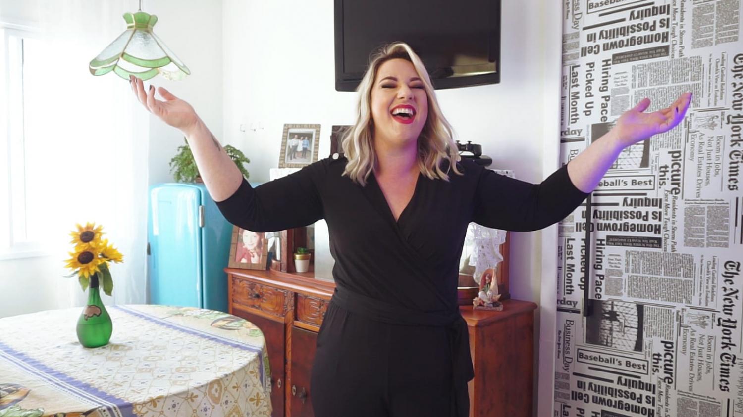 Cantora Laís Giacobbo inicia a divulgação de seu primeiro trabalho autoral