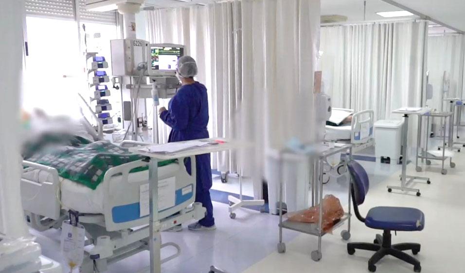 Ocupação de leitos de UTI apresenta leve redução no Rio Grande do Sul