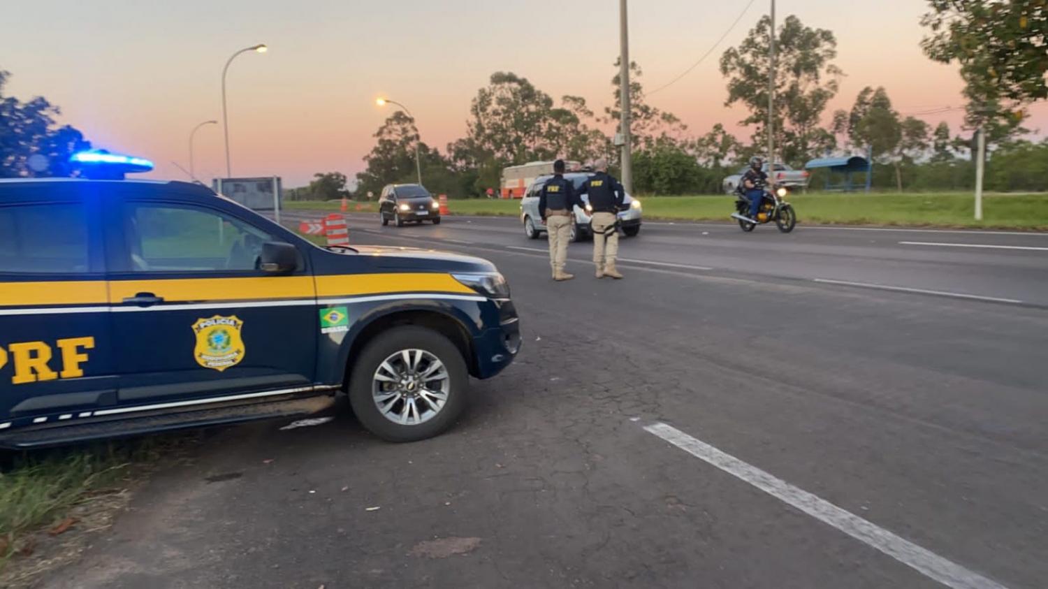 Operação Finados reforça a fiscalização nas rodovias federais gaúchas a partir desta sexta-feira