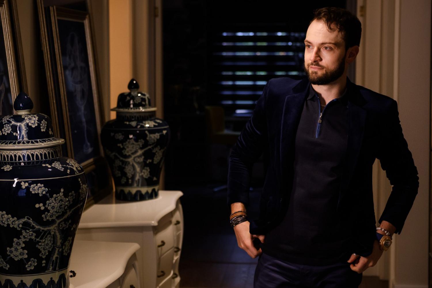 Escritor bento-gonçalvense Felipe Sandrin lança novo livro