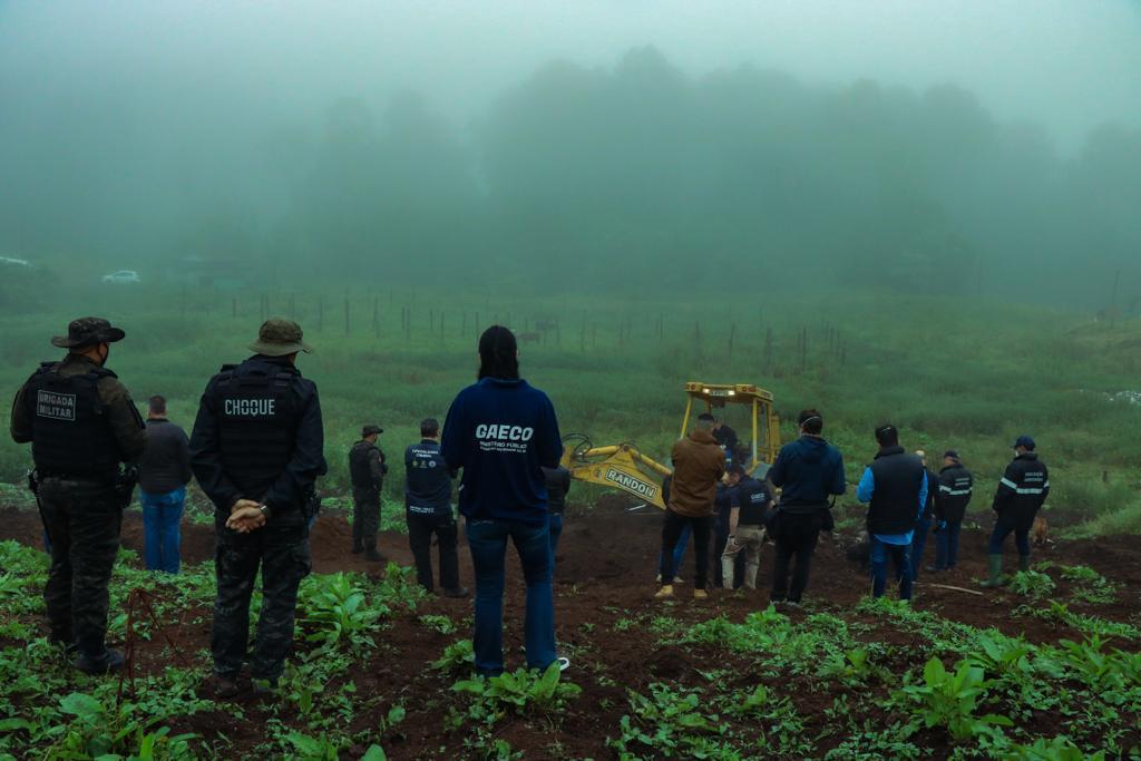 Ministério Público denuncia 10 pessoas por abate e comércio ilegal de carne de cavalo em Caxias