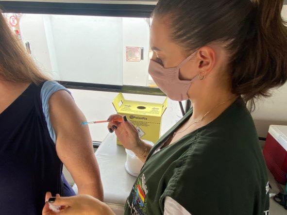 90% da população vacinável foi imunizada contra covid-19 em Bento