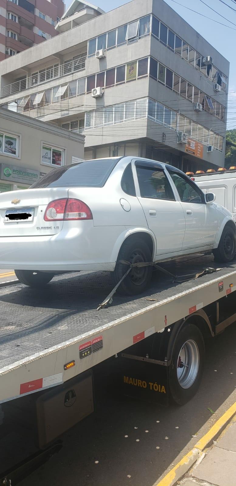 Homem é preso com veículo clonado em Bento Gonçalves
