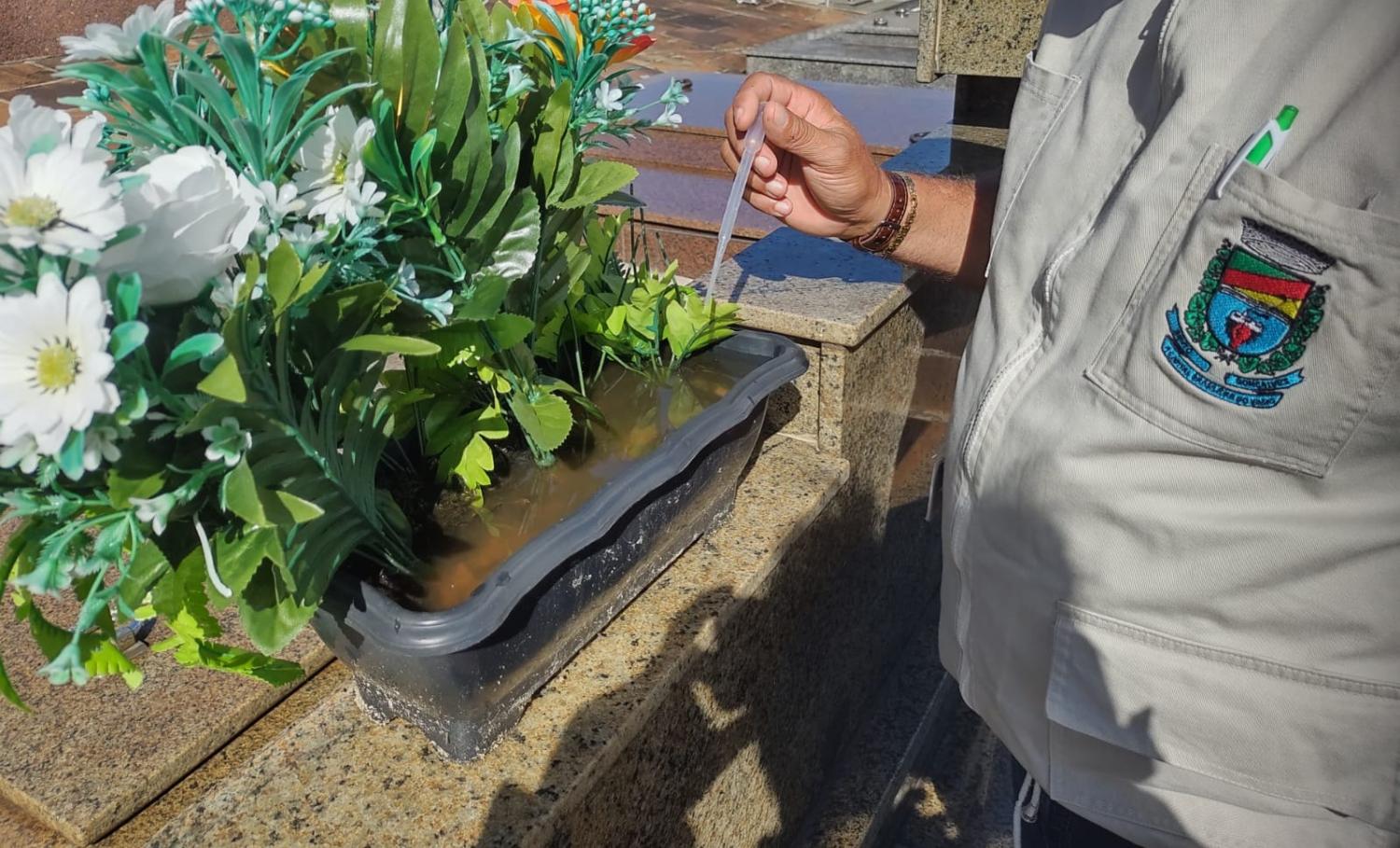 Bento reforça os cuidados para evitar a proliferação do mosquito Aedes aegypti