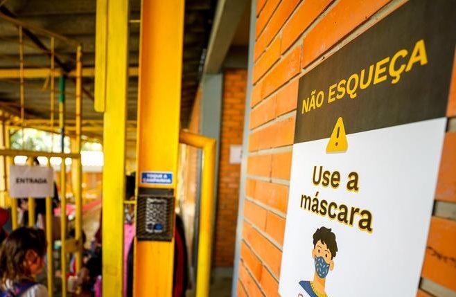 Santa Catarina libera uso de máscaras em todos os ambientes