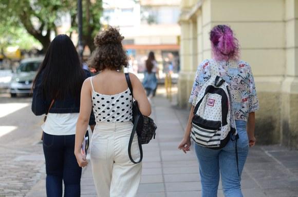 UFRGS define retorno presencial gradual para o dia 14 de março