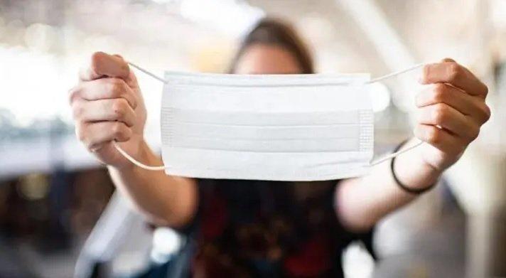 Governo gaúcho publica decreto que torna facultativo o uso de máscaras em ambientes fechados