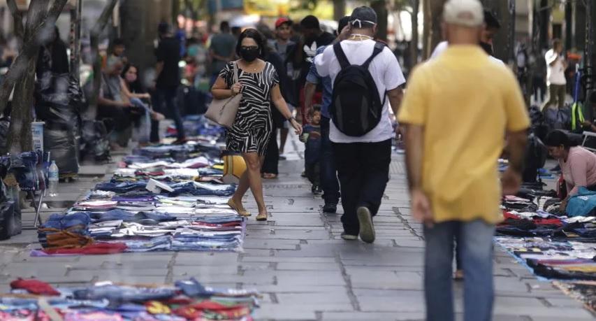 Inflação derruba poder de compra de 90% das profissões no País