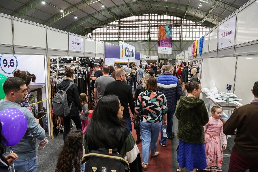 Mais de 26 mil visitantes na 24ª FenaKiwi e  2ª Expo Farroupilha neste primeiro final de semana
