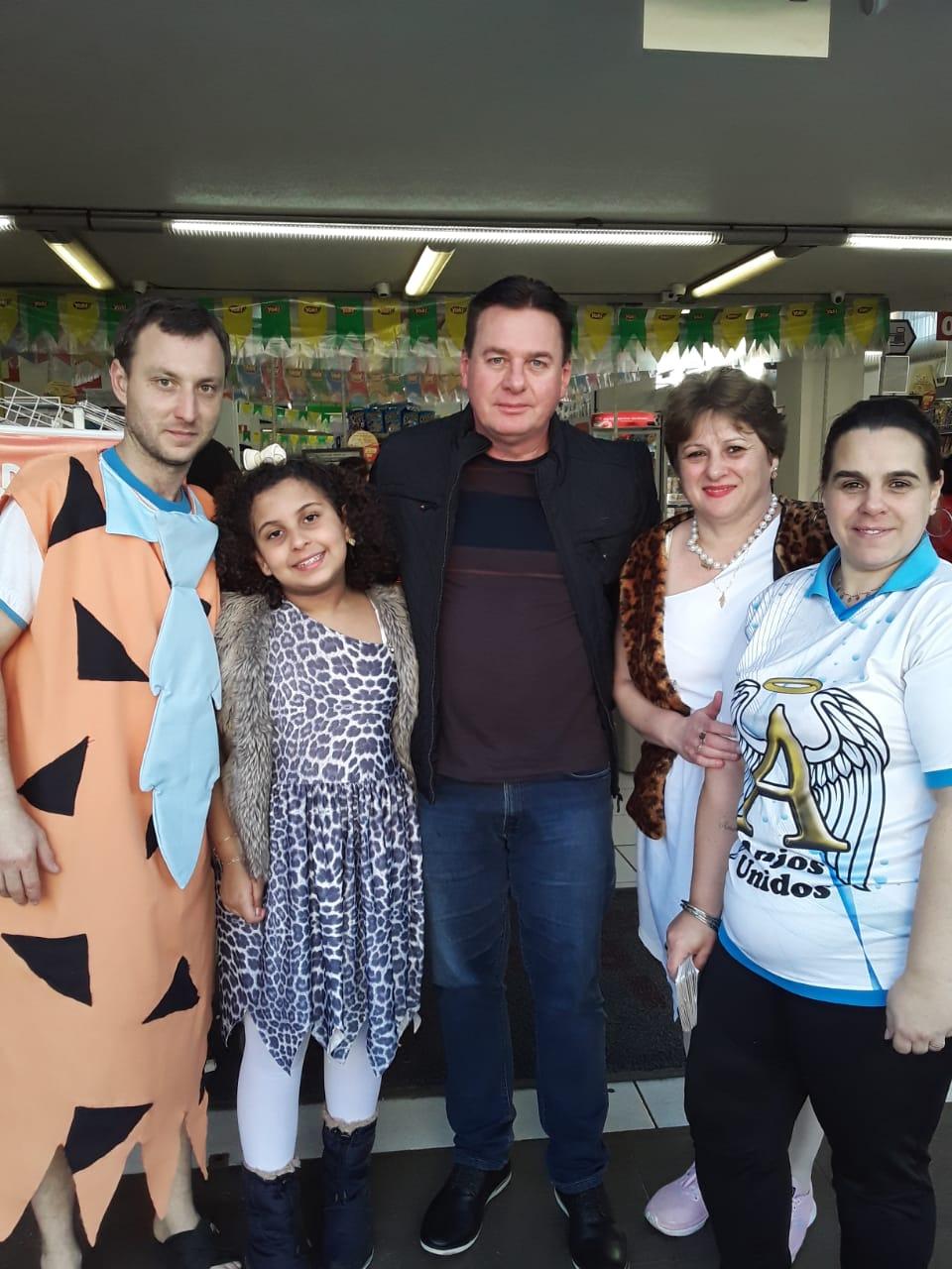 Mazzochin prestigia evento da Anjos Unidos em Bento