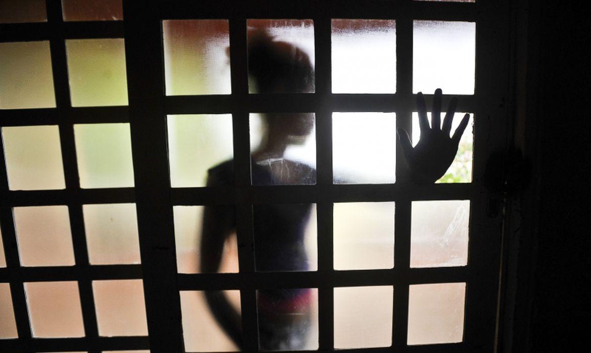 Um em cada sete adolescentes já sofreu algum tipo de violência sexual no Brasil, aponta o IBGE