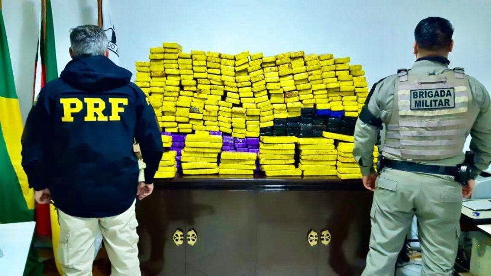 Após perseguição, traficante é preso com 300 quilos de maconha em rodovia federal no interior do RS