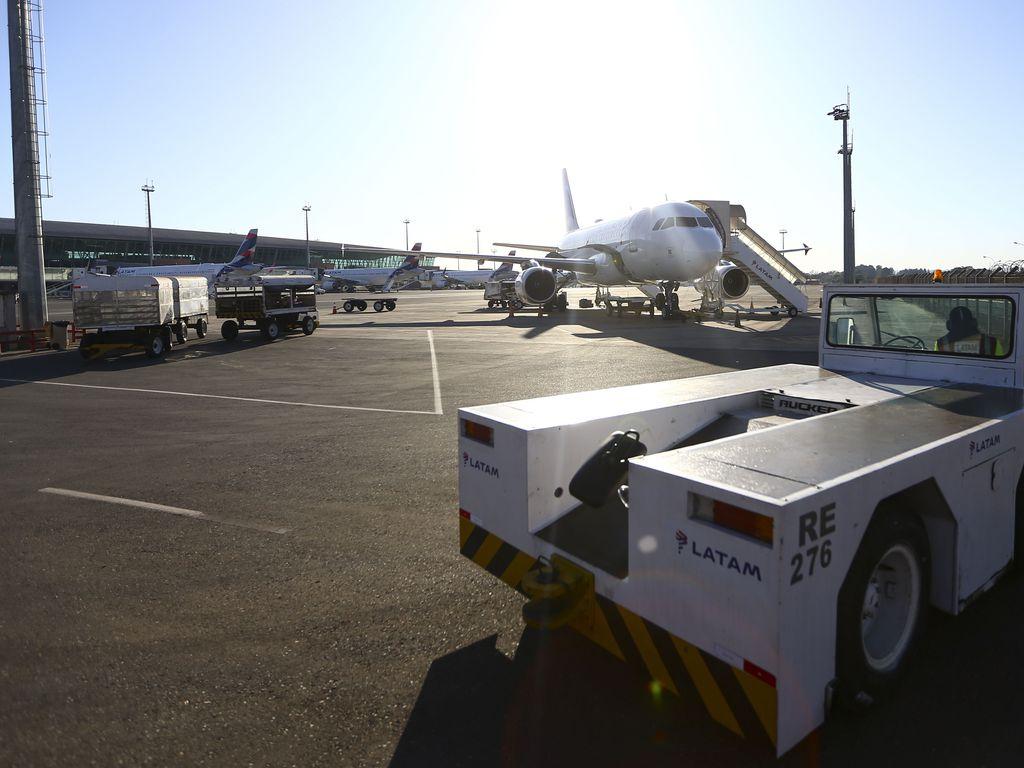 Passagens aéreas no Brasil subiram quase 78% em um ano