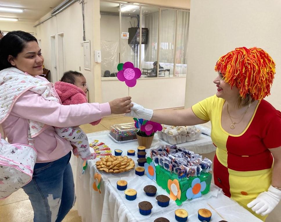 Centro de Referência Materno Infantil faz ação especial em homenagem ao Dia das Crianças