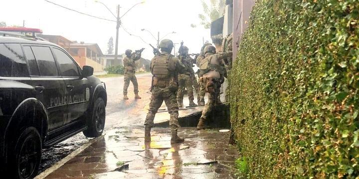 Operação da Polícia Civil contra golpe dos nudes tem 32 presos em 15 cidades gaúchas