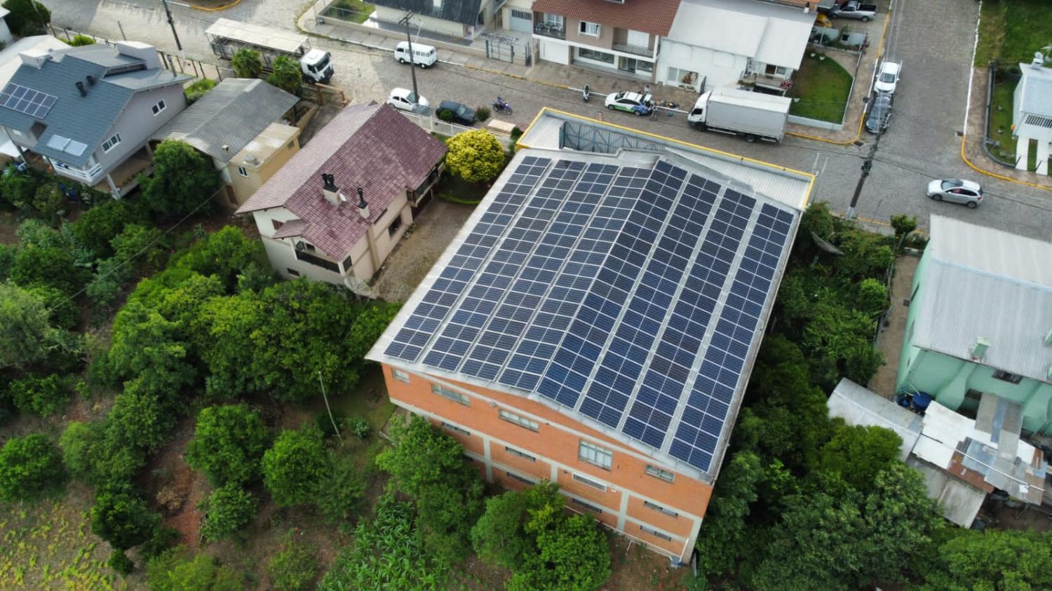 Cooperativa Santa Clara investe R$ 3.488 milhões em usinas de energia solar