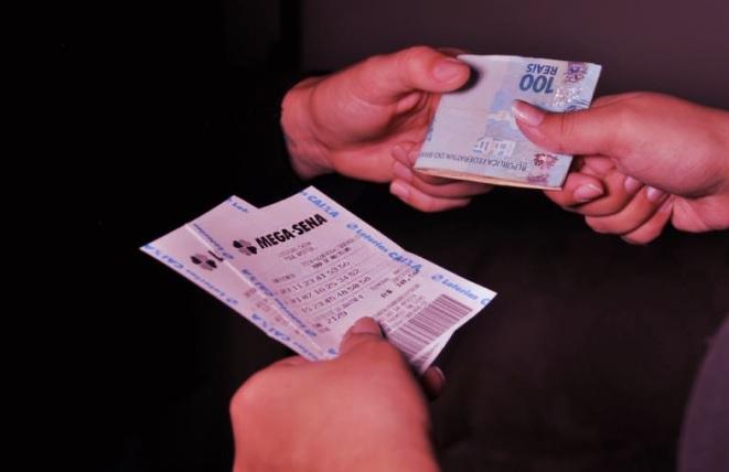 Justiça gaúcha aceita denúncia contra 33 envolvidos no golpe do bilhete premiado