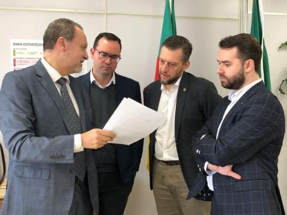 Assinado termo aditivo com Governo do Estado para construção da Ciclovia no Vale dos Vinhedos