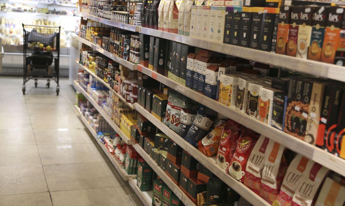 Operação Varejo Legal fiscaliza mais de 900 supermercados em 112 municípios gaúchos