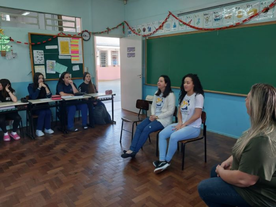 Bento Pet realiza atividade integrativa com estudantes