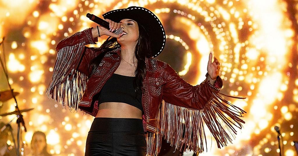 Ingressos para o show de Ana Castela na 32ª ExpoBento já estão à venda