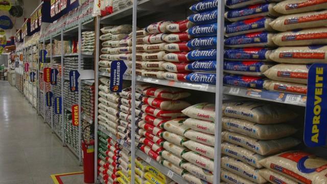 Governo zera imposto para importação de arroz até dezembro