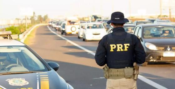 Estradas federais gaúchas registram quase 3 mil infrações de trânsito no feriado de Proclamação da República