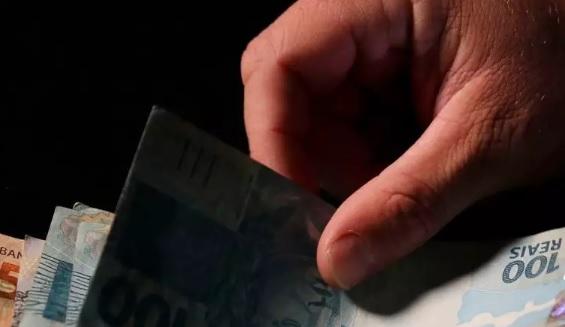 Lojistas esperam incremento de vendas no RS com o pagamento do 13º salário