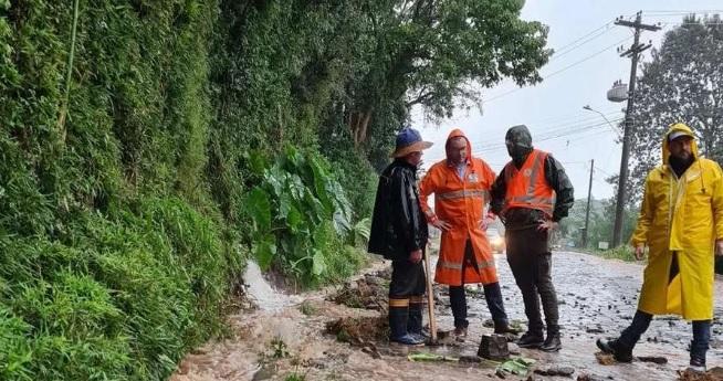 Apenas 70% dos municípios atingidos por chuvas no RS executaram plano de contingência, diz IBGE