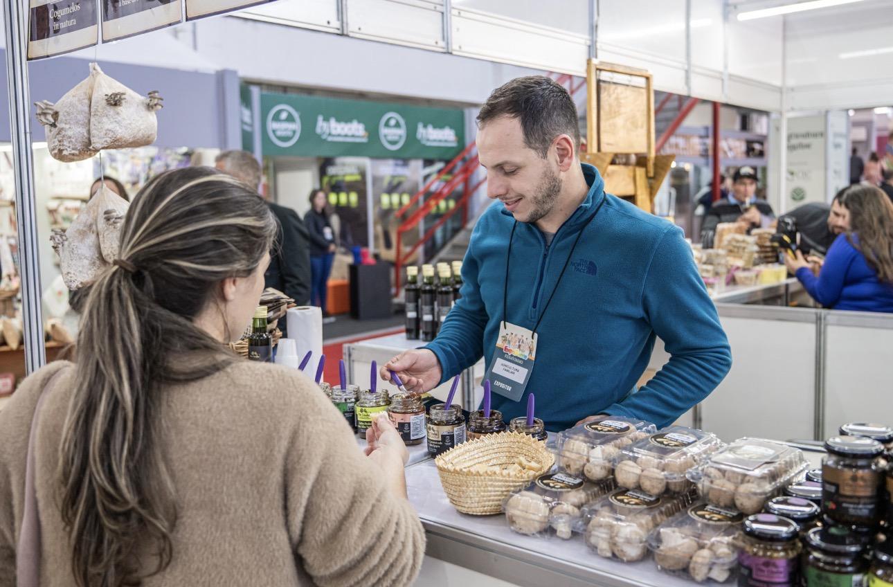ExpoBento e Fenavinho auxiliam no fortalecimento das agroindústrias familiares